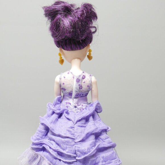 DISNEY DESCENDANTS Mal Coronation Isle of the Lost Doll - Picture 7 of 8